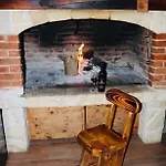Apartment Iva Sa Bazenom Donji Zemunik