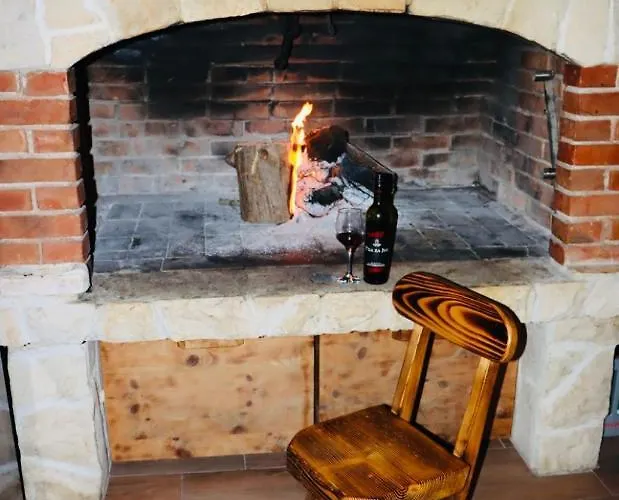 Διαμέρισμα Iva Sa Bazenom Donji Zemunik