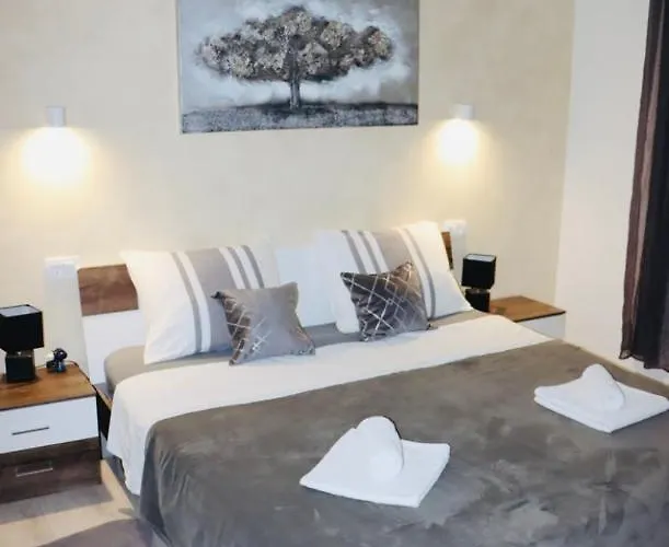Appartement Iva Sa Bazenom *